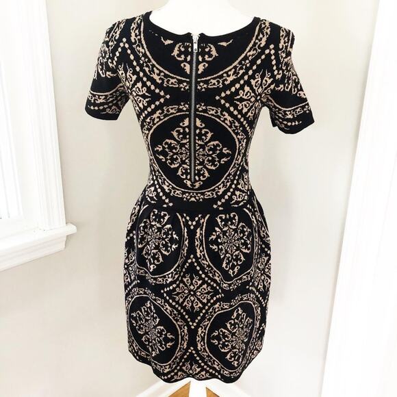 Romeo + Juliet Couture Damask Knit Dress - Picture 5 of 7